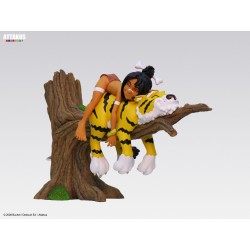 NAVIS ET HOUYO SUR ARBRE